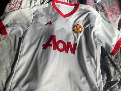 manchester united AON Training adidas kit for 5 usd