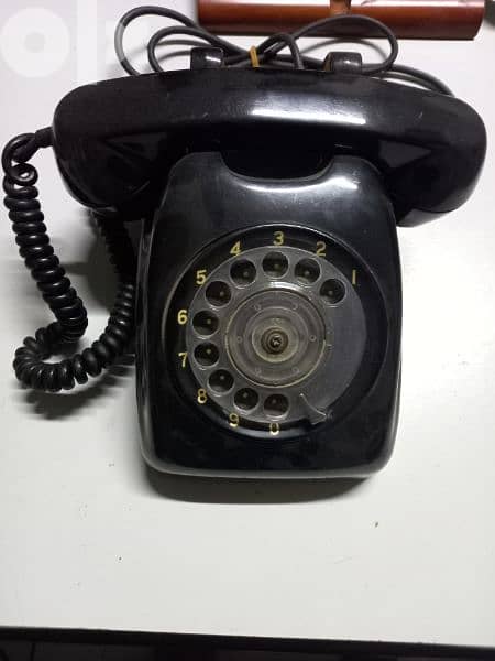 vintage phone 0