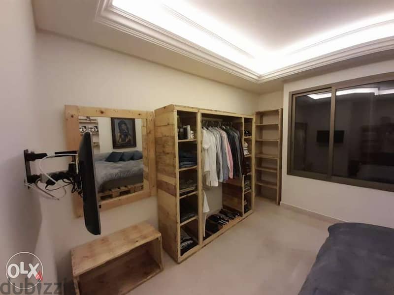 Closet wood and long banch with mirror خزانة مع بنك ومراية 2