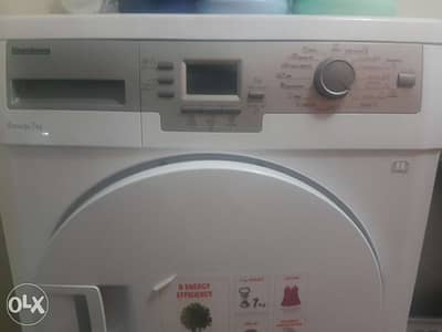 dryer 7kg 250$