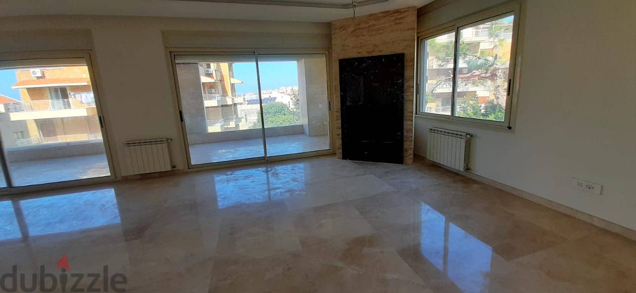 357m2, 3 master bedrooms apartment for sale in Rabieh / 4 parking lots 3