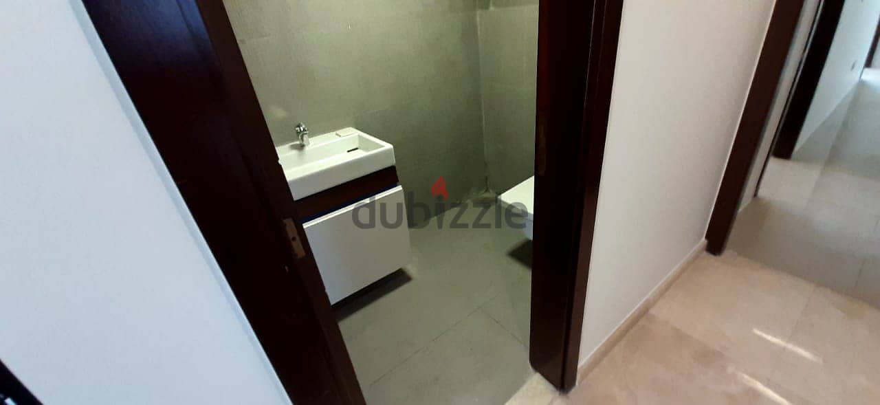 357m2, 3 master bedrooms apartment for sale in Rabieh / 4 parking lots 4