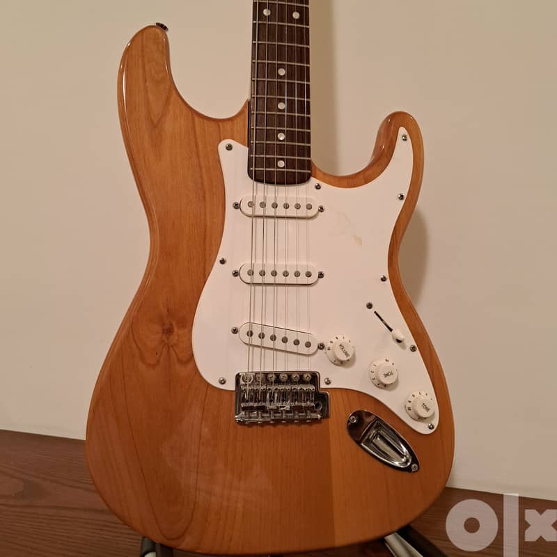 Squier Strat Electric Guitar 1