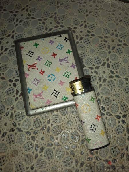 cigarettes holder case with refilebal lighter leather& stainless steel 1