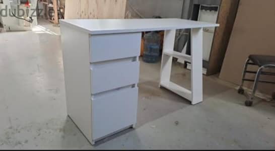 computer desk