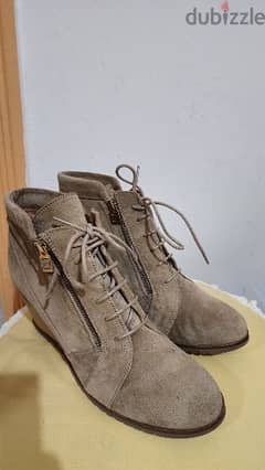 UTERQÜE guenuine leather suede ankle boots wedges shoes 41 بوط روكي