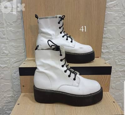 white shoes size 41