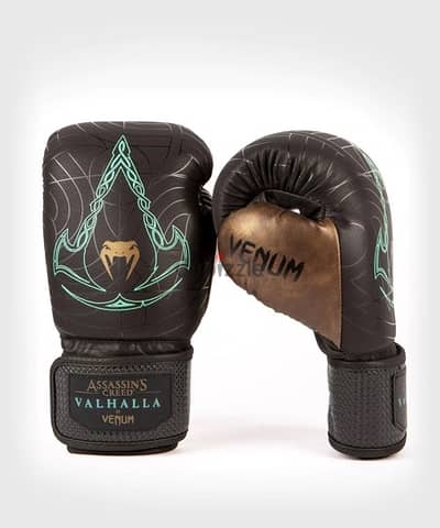 VENUM ASSASSIN'S CREED BOXING GLOVES - BLACK