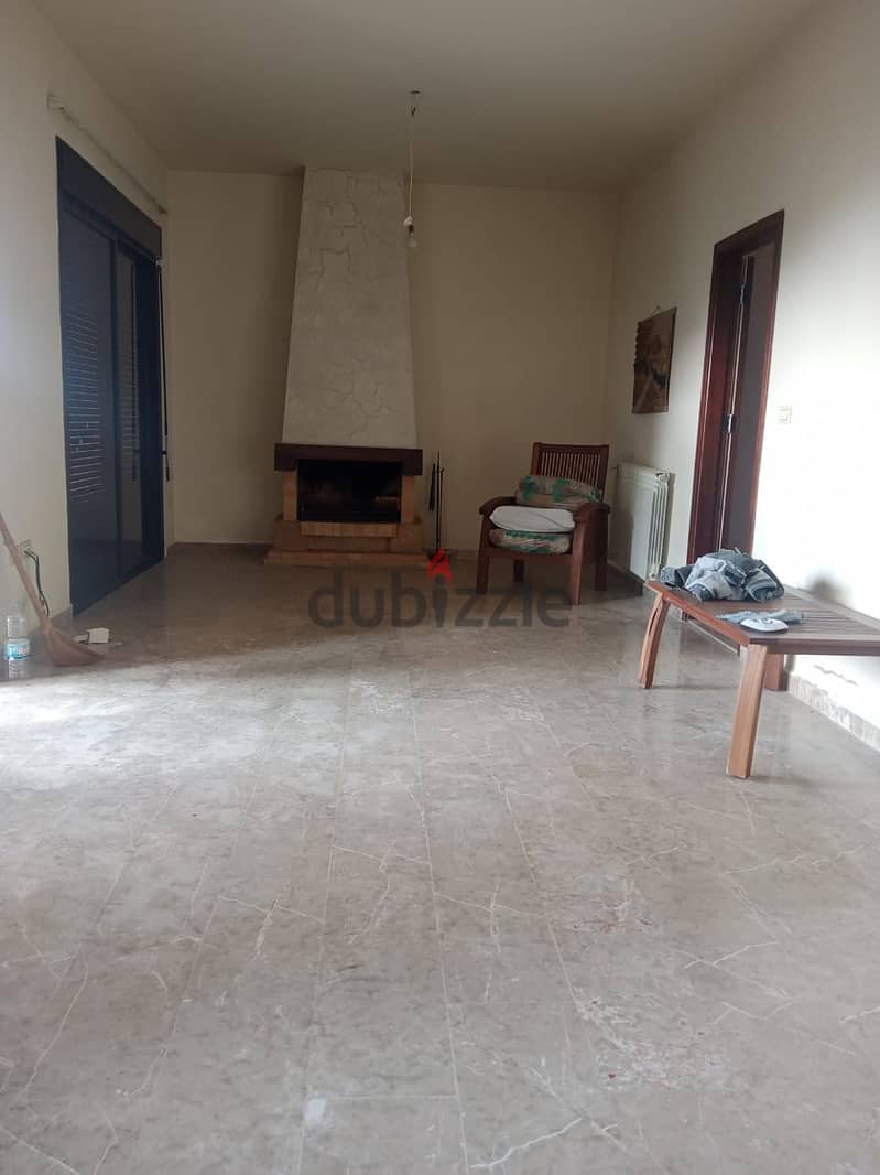 Apartment for sale in Qornet El Hamra شقه للبيع في قرنه الحمرا 1