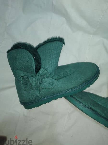 shoes green emerald ankle boots 38.39. 40 fur  1=7$ or 3=15$ 3