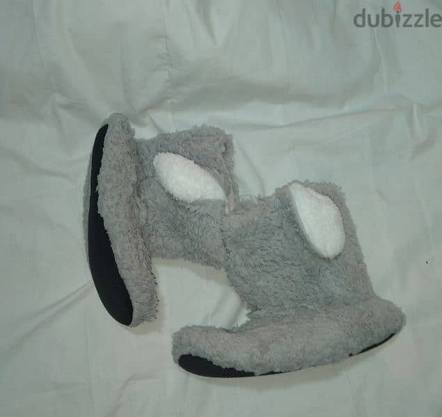 slippers boots grey bunny rabbit fits all sizes  1=7$ or 3=15$ 2