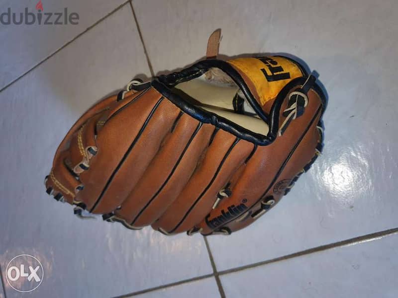 Franklin baseball glove 0