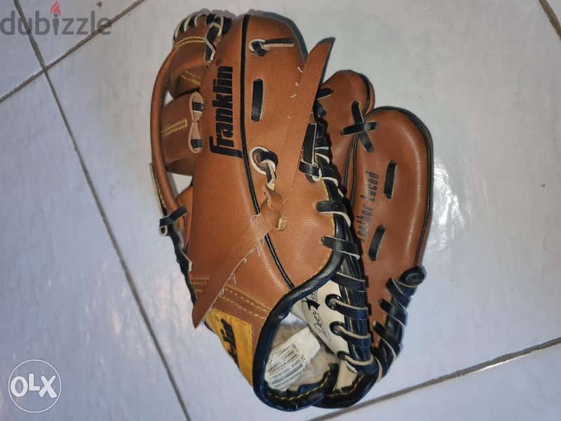 Franklin baseball glove 1