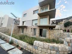 4 floors villa for sale in Kornet el Hamra