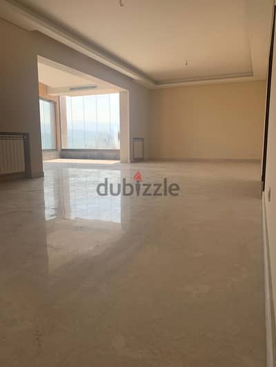 SPACIOUS APARTMENT IN ACHRAIEH PRIME (270Sq) 3 BEDROOMS , (AC-518)