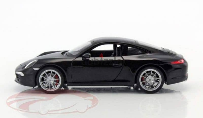 Porsche 911 Carrera S (2013) diecast car model 1:24 2