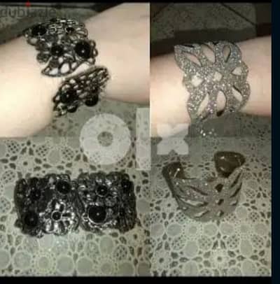 bracelet high quality 2 styles 1=5$ or 3= 13$