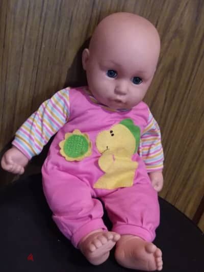 BABY LOTUS big stuffed barely used toy has leger body &strong parts=16