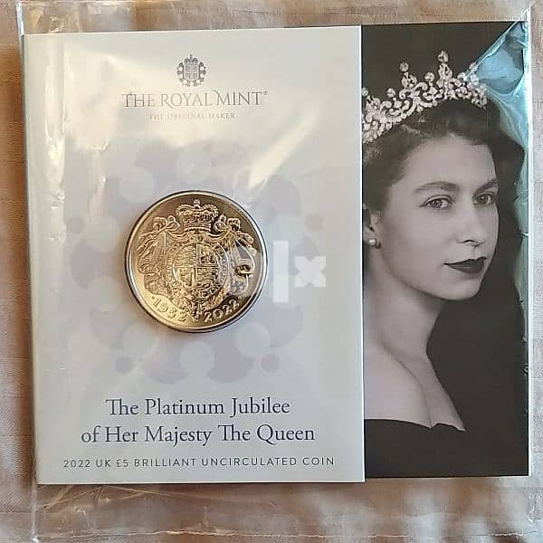 5 pounds brilliant uncirculated coin 2022 Queen Elizabeth II عملة 5