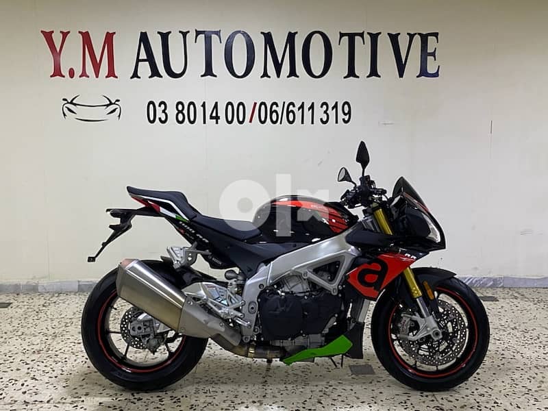 2018 Aprilia Tuono v4 1,100cc 1 owner 1400km from Aprilia dealer leban 1