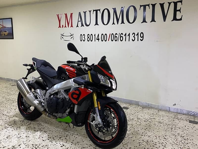 2018 Aprilia Tuono v4 1,100cc 1 owner 1400km from Aprilia dealer leban 2