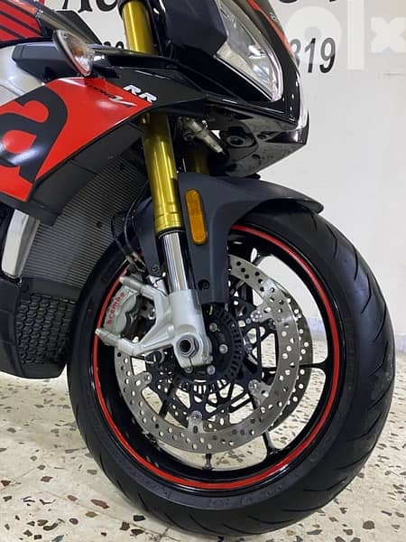 2018 Aprilia Tuono v4 1,100cc 1 owner 1400km from Aprilia dealer leban 5