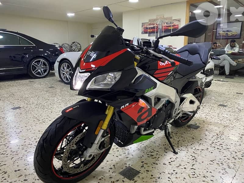 2018 Aprilia Tuono v4 1,100cc 1 owner 1400km from Aprilia dealer leban 10