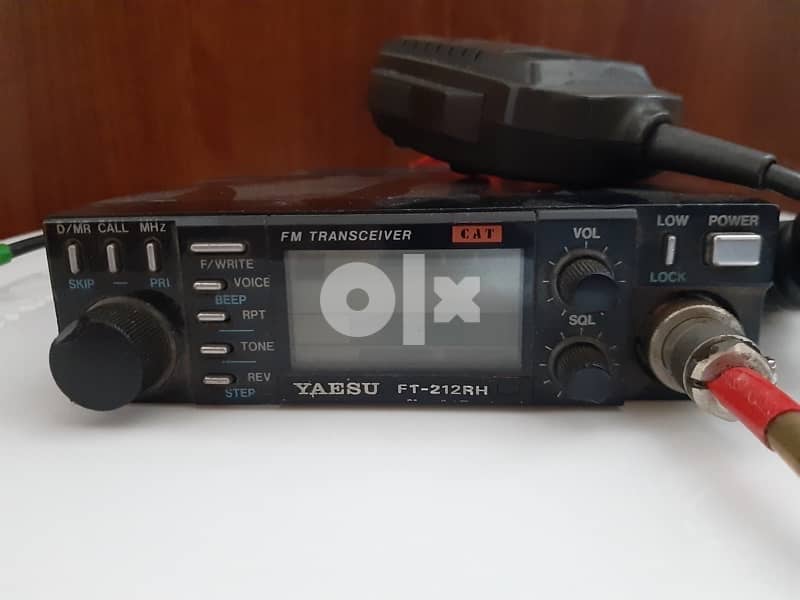 Walkie-Talkie Base Yaesu FT-212RH FM Transceiver   جهاز لاسلكي ياباني 0