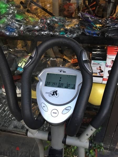 elliptical iron body like new heavy duty very good quality 1