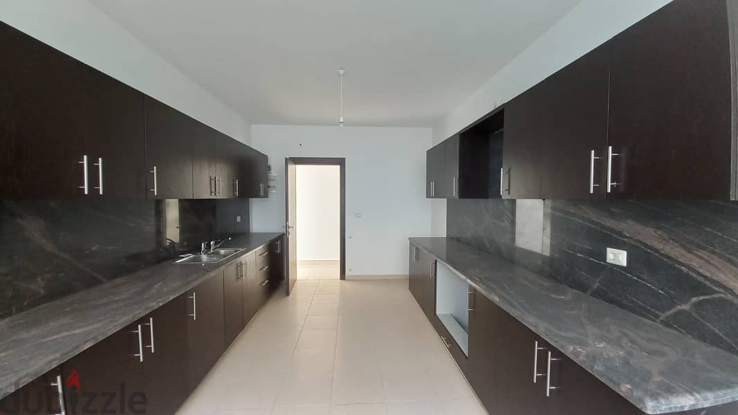 Luxurious apartment for sale in Dbayehشقة فاخرة للبيع في ضبية 5