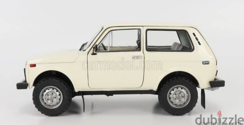 Lada Niva ('80) diecast car model 1;18. 1