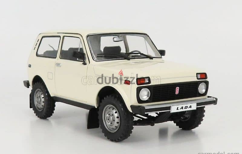 Lada Niva ('80) diecast car model 1;18. 3