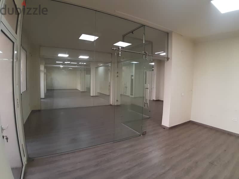 Office for rent in Charle Malek مكتب للأجار في شارل مالك 2