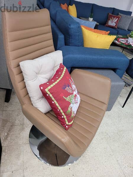 Leather Chair with Mobile Basement 2