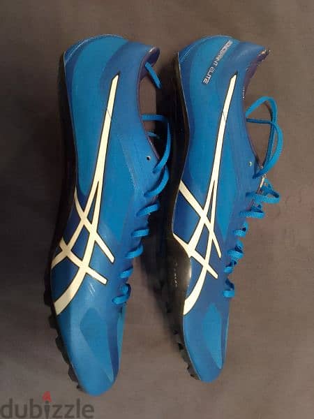 ASICS professional sprinting spikes 0