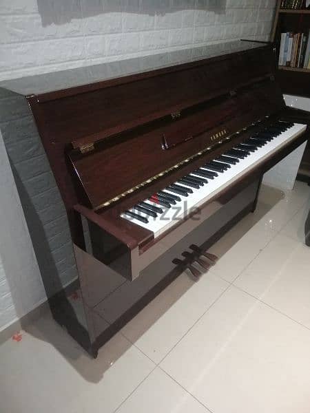 piano yamaha Lu_101 made in japan original tuning waranty 3 pedal 4