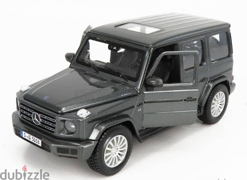 Mercedes G Class (2019) diecast car model 1:24. 3