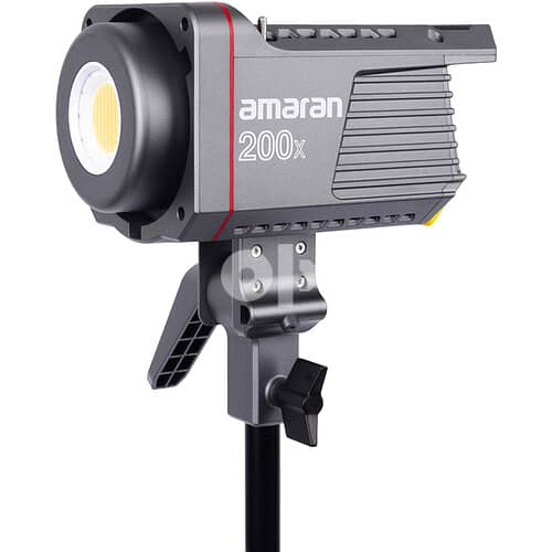 Amaran 200x Bicolor LED Light 3