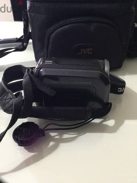JVC VIDEO CAMERA 30 GB hard disc drive 4