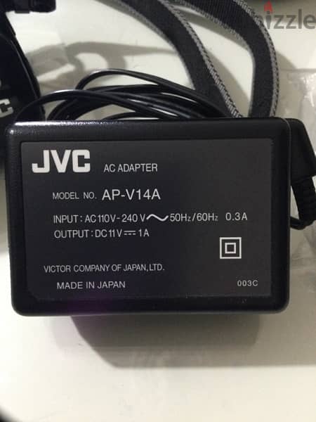 JVC VIDEO CAMERA 30 GB hard disc drive 6