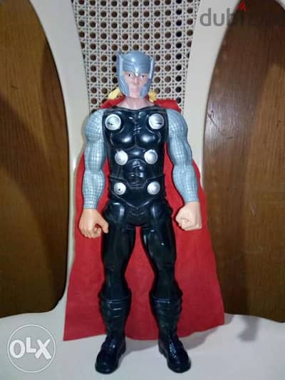 THOR MARVEL LEGEND ACTION Figure Hasbro like new Warrior Man doll=15$