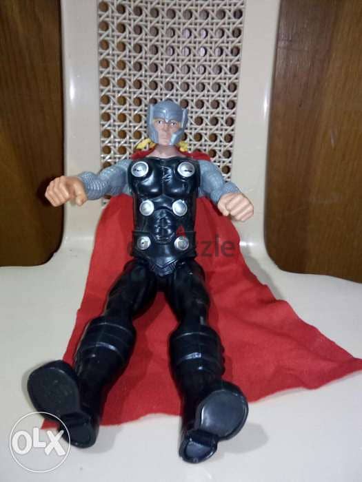 THOR MARVEL LEGEND ACTION Figure Hasbro like new Warrior Man doll=15$ 4