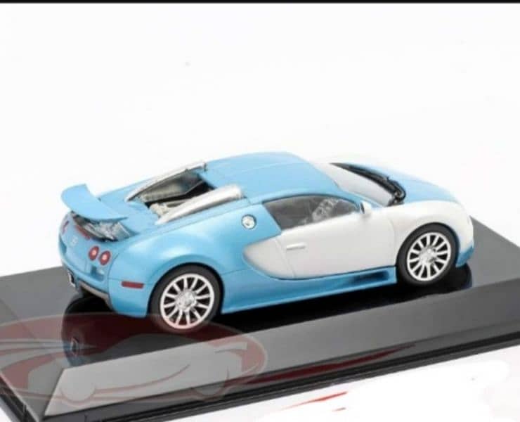 Bugatti Veyron diecast car model 1;43. 4