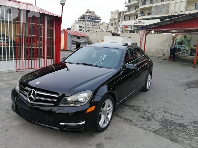 Mercedes C300 4matic Like new 2