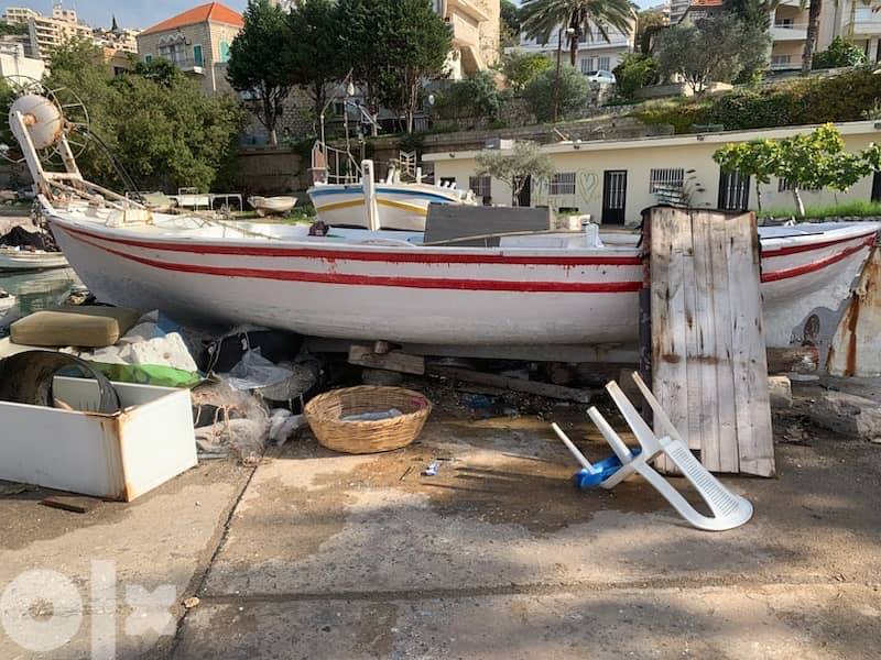 Excellent condition fishing boat 22 Horsepower 7 metres 1