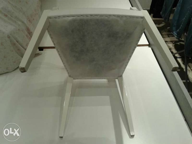 كرسي جديدة ابيض لميع مع قعدة جلد Brand new glossy white chair 6