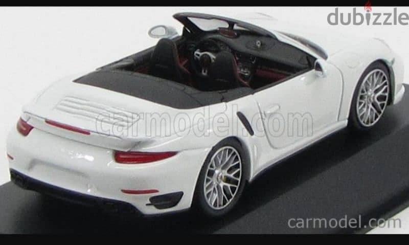 Porsche Turbo S Cabriolet diecast car model 1;43. 4
