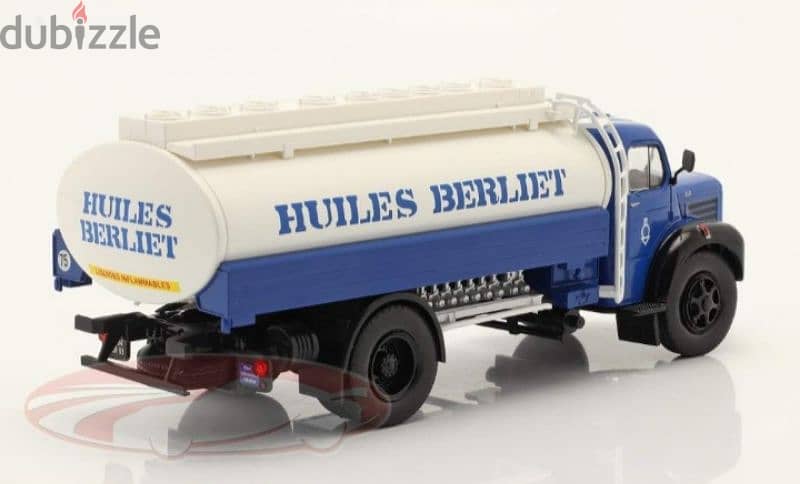 Berliet M2 Tank Truck (1960) diecast car model 1;43. 2