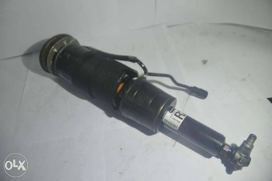 Mercedes Benz amg W221 S63 shock absorber 2