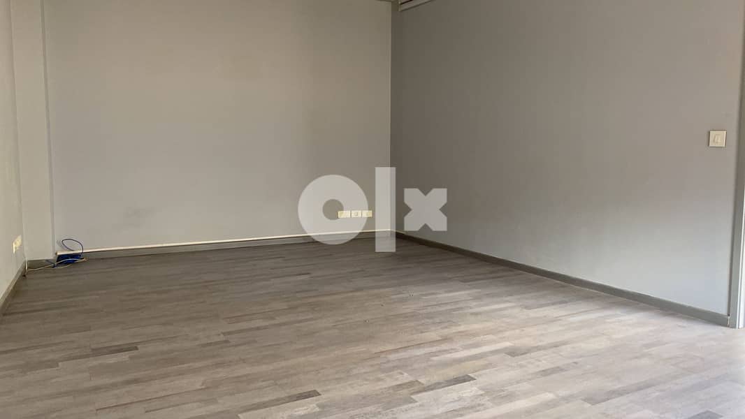 L10517-Nice Office For Rent in Downtown Near Beirut Souks 6